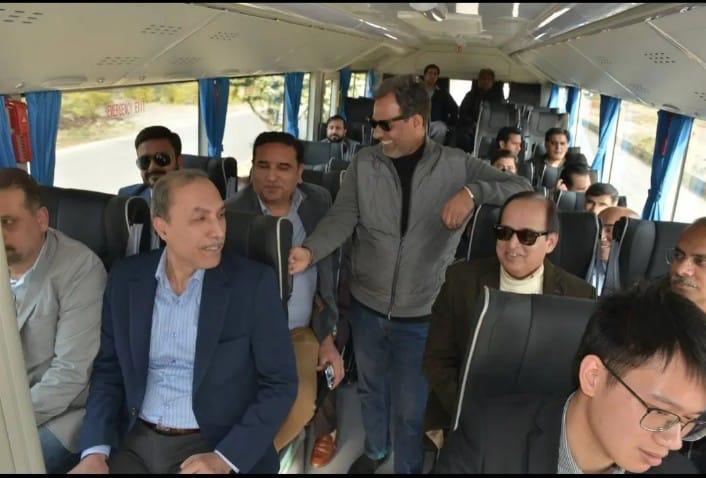 Delegation aboard a delivered electric bus